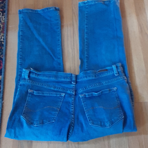 Lee relaxed fit straight leg petite jeans - Picture 4 of 6